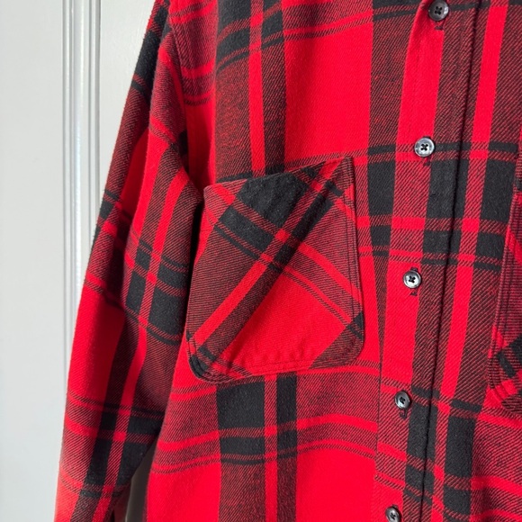 St Johns Bay Red Custom Bleach Christmas Red Truck Tree Long Sleeve flannel L - Picture 6 of 11